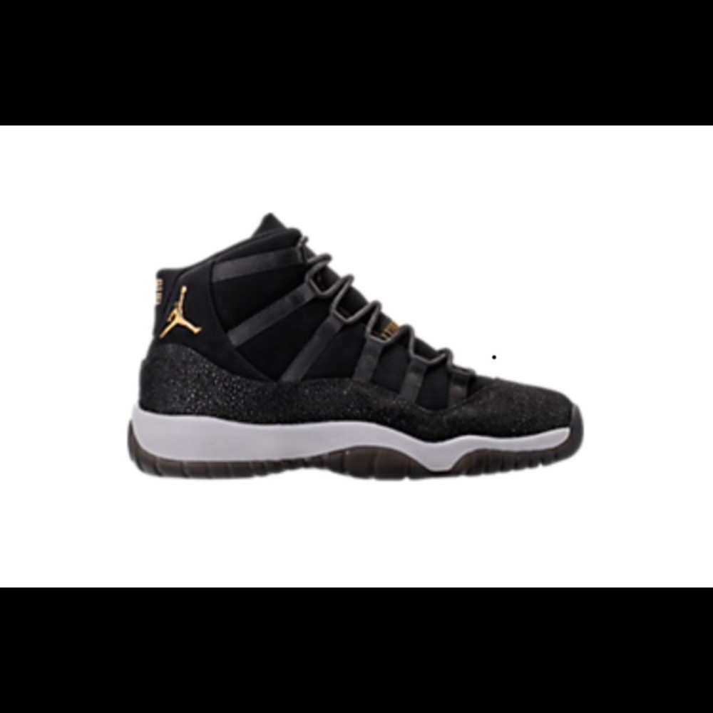 Jordan Heiress size 8Y brand new in box
